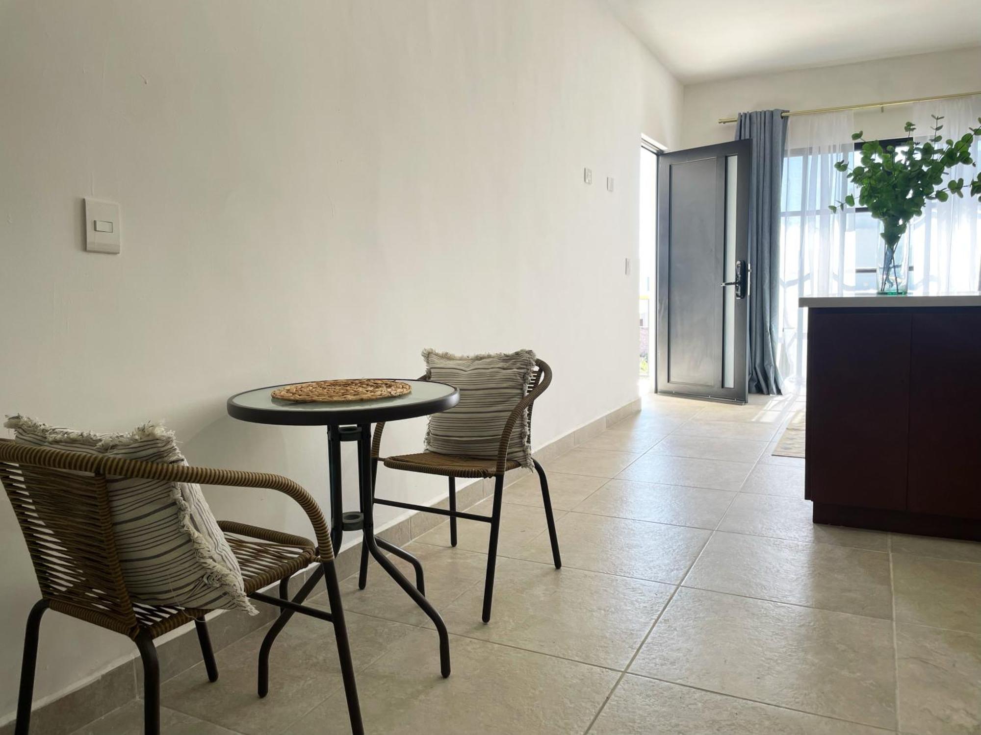 Departamentos Dos21 Holiday home
